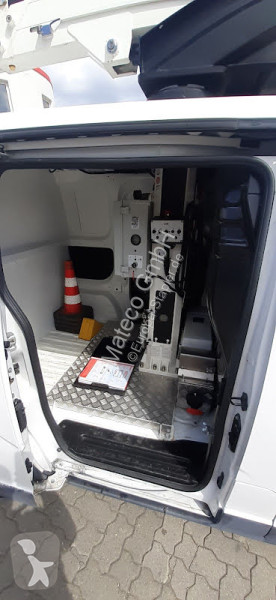Véhicule utilitaire Nissan K20 / NISSAN NV200