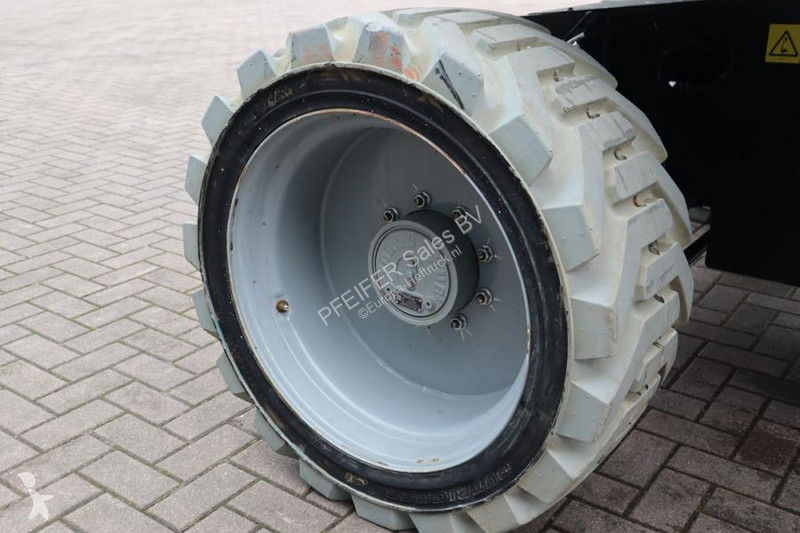 Vysokozdvižná plošina Genie Z60/37FE Hybrid 4x4...