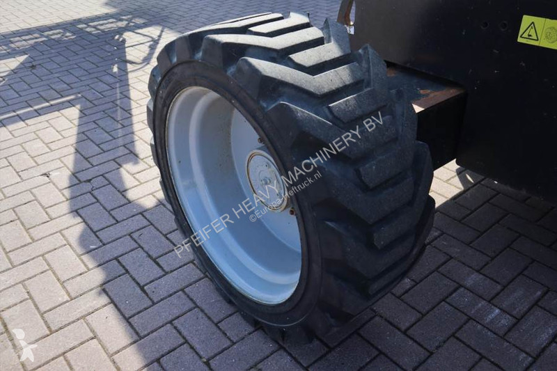Gondola Genie Z60/37FE Valid Inspection,...