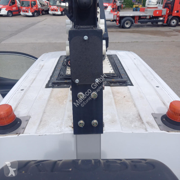منصة تلسكوبية Klubb K20 / NISSAN NV200