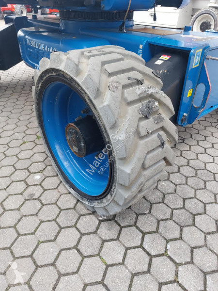 Nacelle Niftylift HR28 HYBRID 4X4