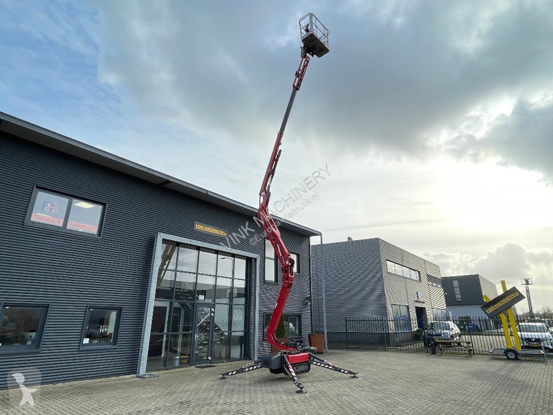 منصة تلسكوبية Hinowa Lightlift 15.70 SOLD