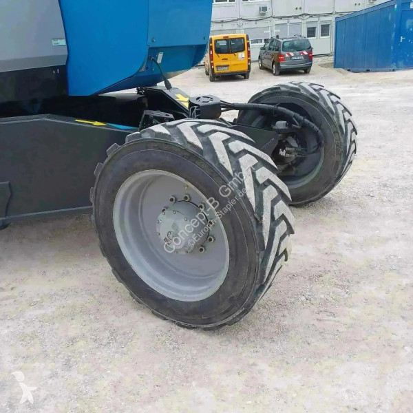 Nacelle Genie ZX 135