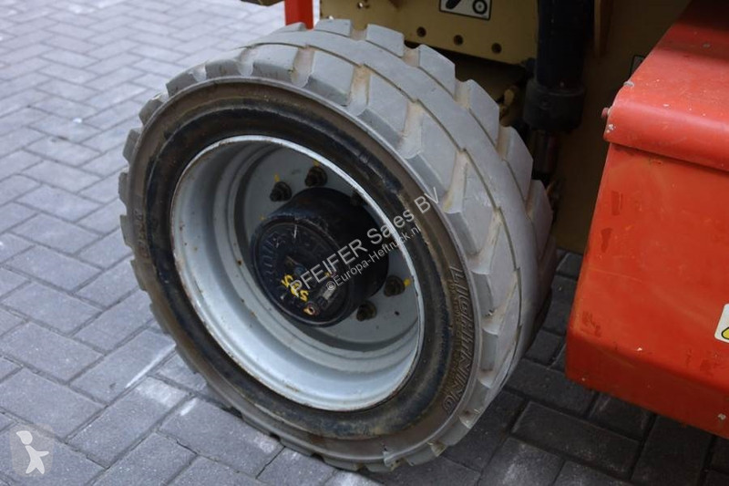 Lift JLG Electric, 12m Working Height, 450kg...