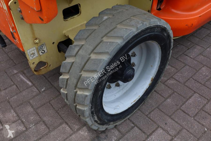 Vysokozdvižná plošina JLG M4069 Hybrid, 14.2m...