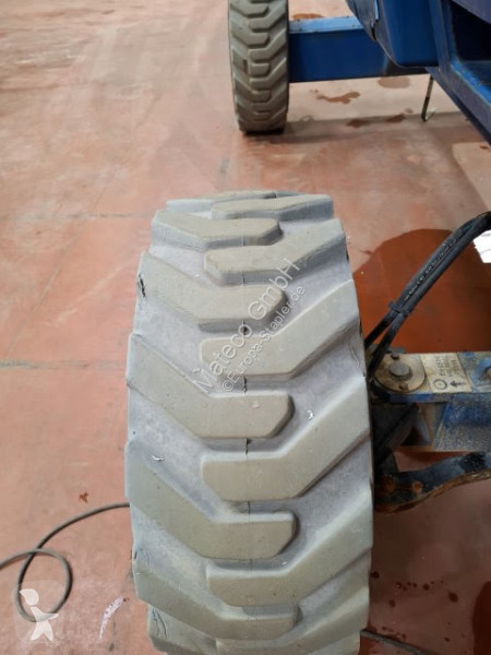 Piattaforma aerea JLG