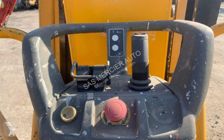 Nacelle JLG nacelle a mat vertical automotrice...