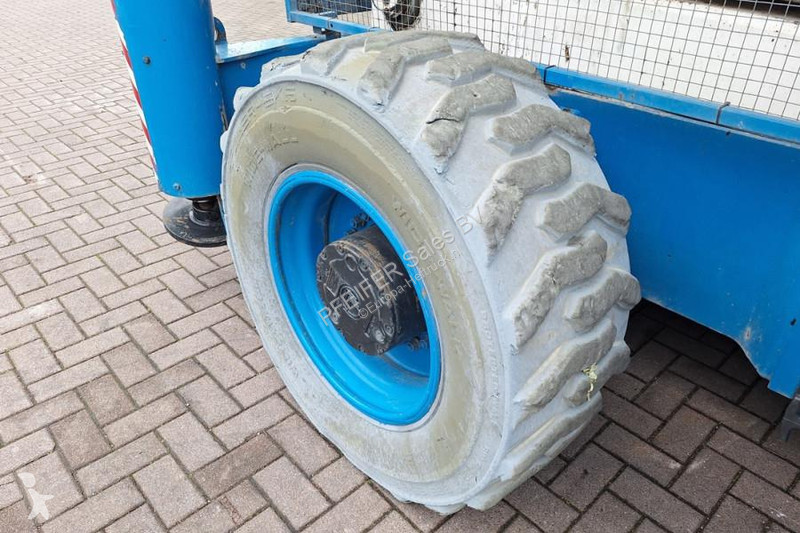 منصة تلسكوبية Hollandlift Megastar G320DL30...