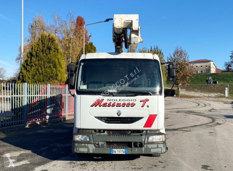 منصة تلسكوبية Renault MIDLUM 180 Dci