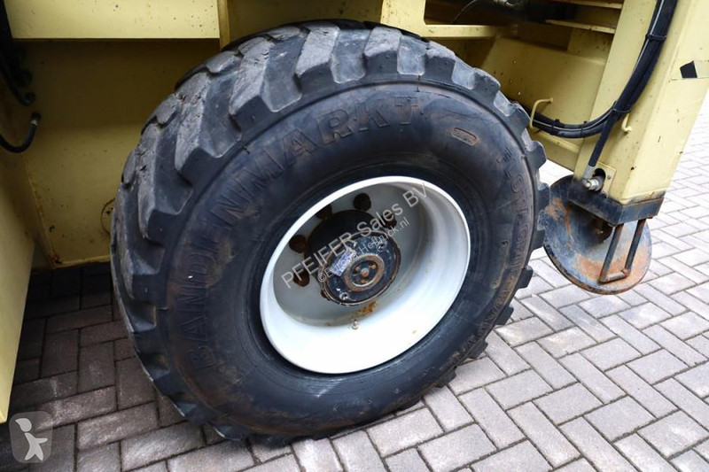 Vysokozdvižná plošina JLG 260-25 Diesel, 4x4...