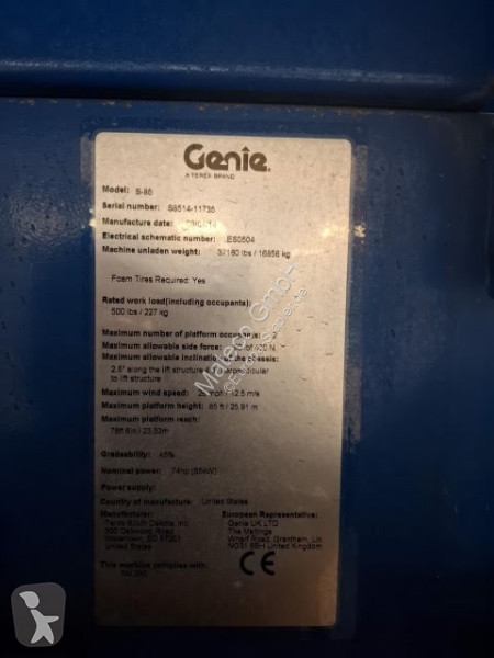 منصة تلسكوبية Genie