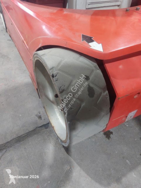 منصة تلسكوبية JLG TOUCAN 12E PLUS