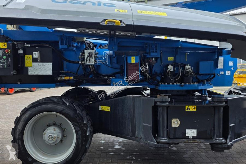 Vysokozdvižná plošina Genie SX135XC Diesel, 43m...