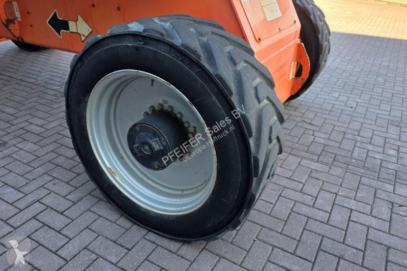 منصة تلسكوبية JLG Diesel, 4x4x4 Drive, 40.1m...