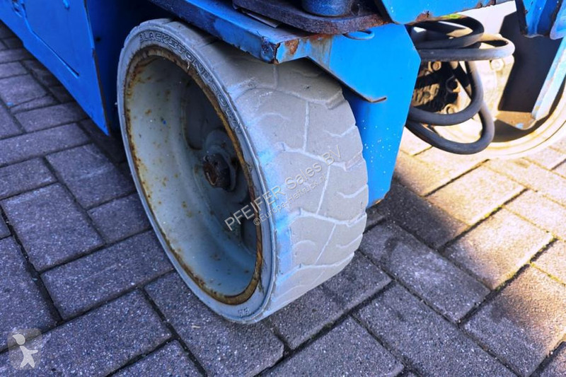 منصة تلسكوبية Genie GS2632 Electric, 10m...