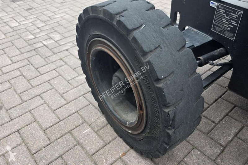 منصة تلسكوبية Grove AMZ51E Electric, 4x2 Drive,...