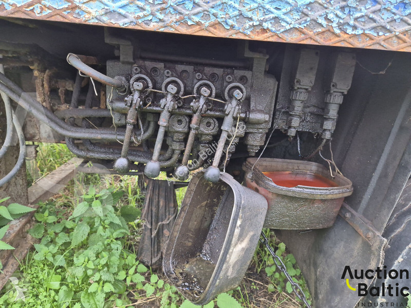 Vysokozdvižná plošina Renault JK 75