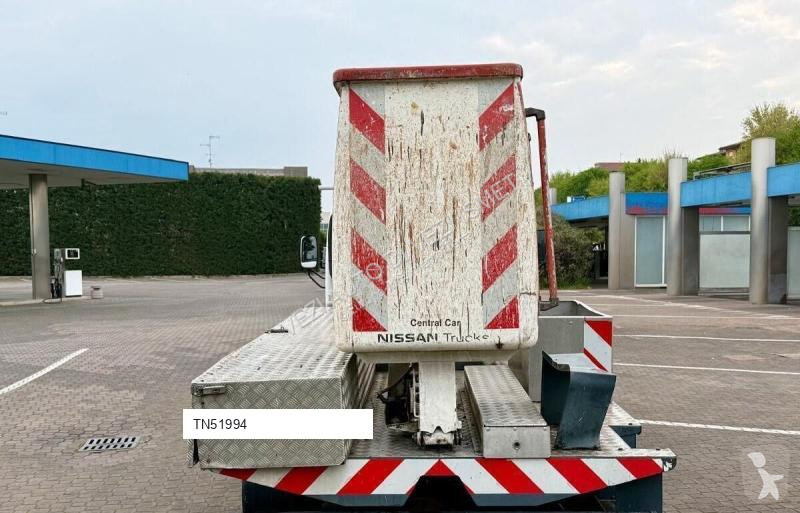 Plataforma elevadora Nissan 10MT