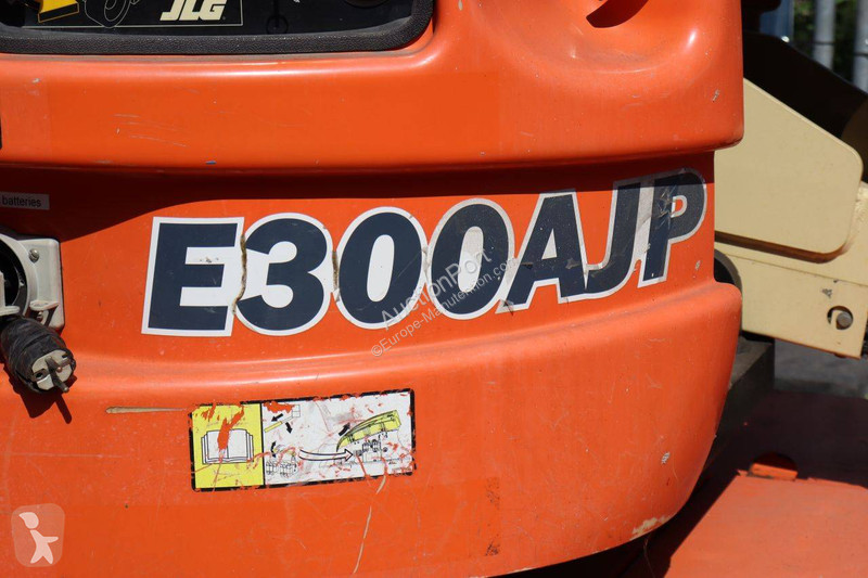 Plataforma elevadora JLG