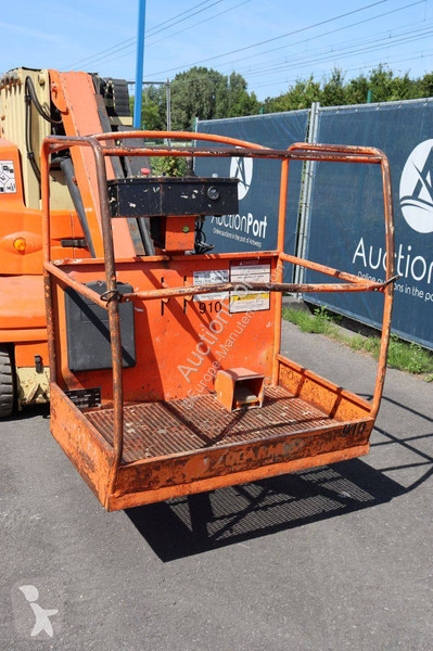 Автовишка JLG