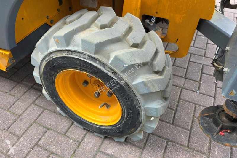 升降机 Haulotte Compact 12DX Diesel, 4x4 Drive,...