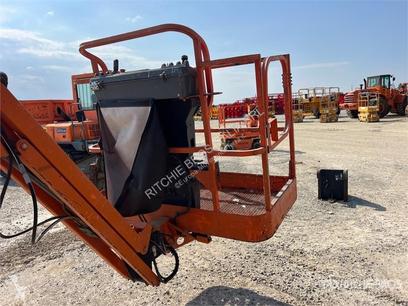 Emelőkosár JLG Articulating Boom Lift