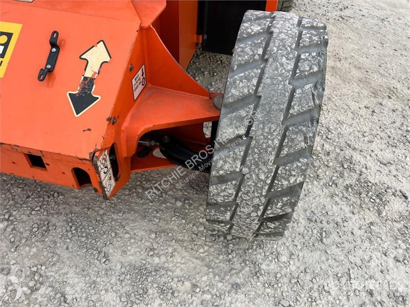 Plataforma elevadora JLG 450AJ  Electric...