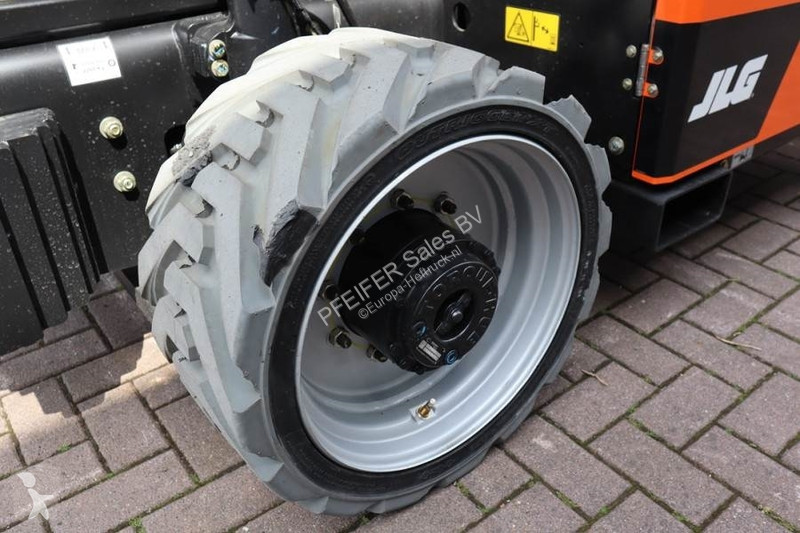 Plataforma JLG RT4769 Unused, Diesel, 16.3m...