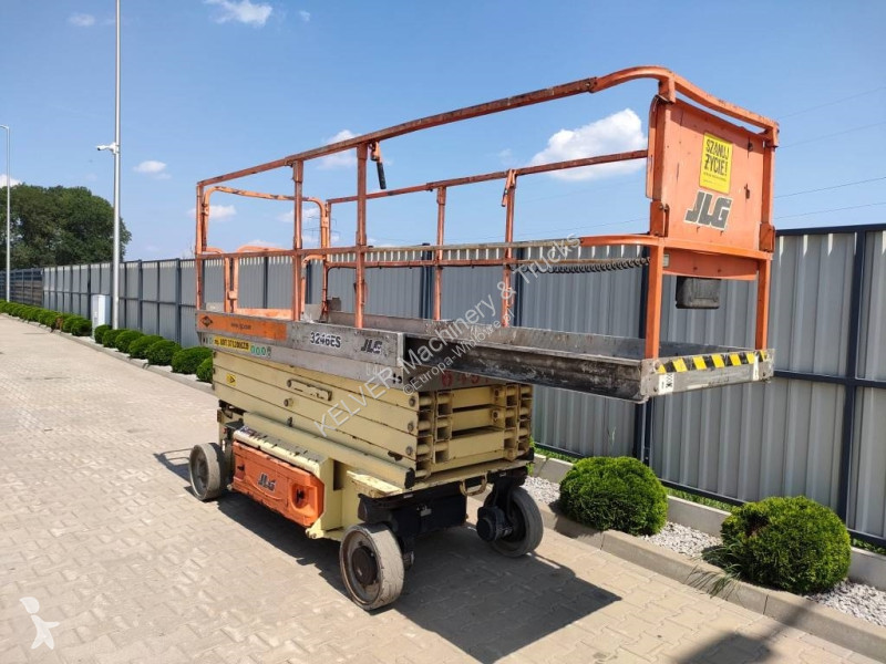 Nacelle JLG * scissor lift * electric *