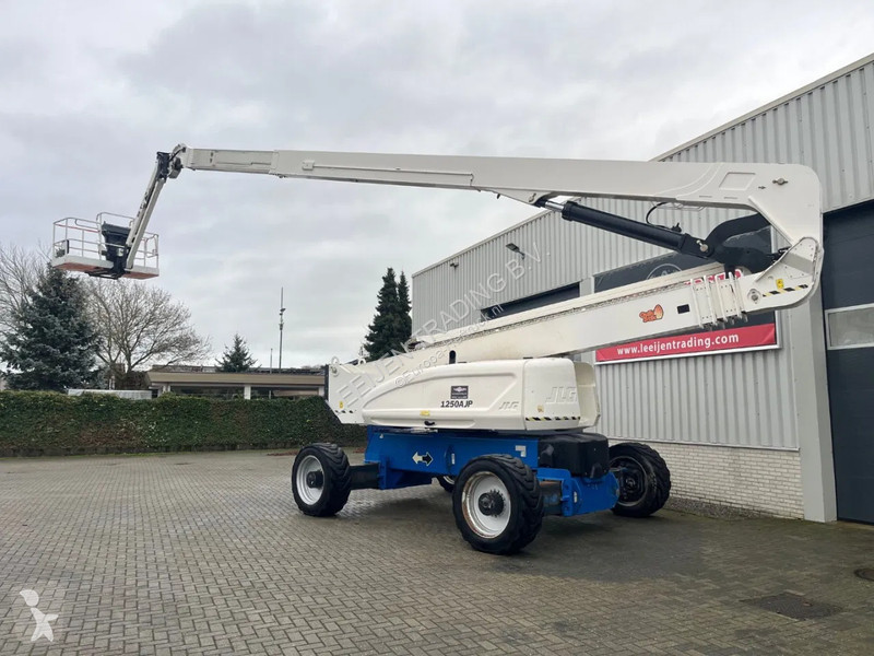Nacelle JLG 4x4x4 Articulated boomlift, 2013 Year!