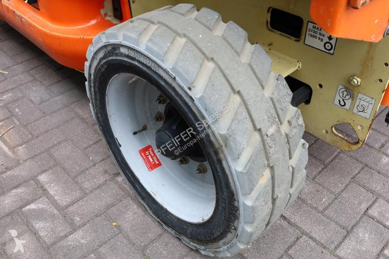 Vysokozdvižná plošina JLG M4069 Hybrid, 14.2m...