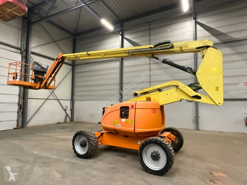 Lift JLG 4x4x4