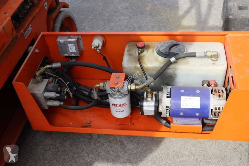 Piattaforma aerea PB PB S140-12EC