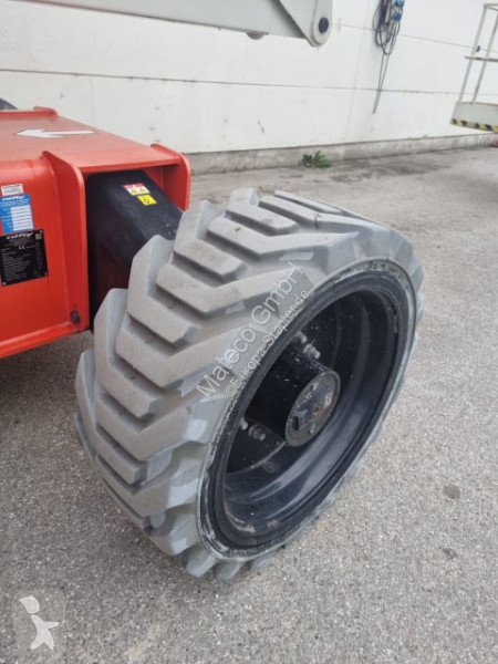 Vysokozdvižná plošina Niftylift HR28 HYBRID 4X4