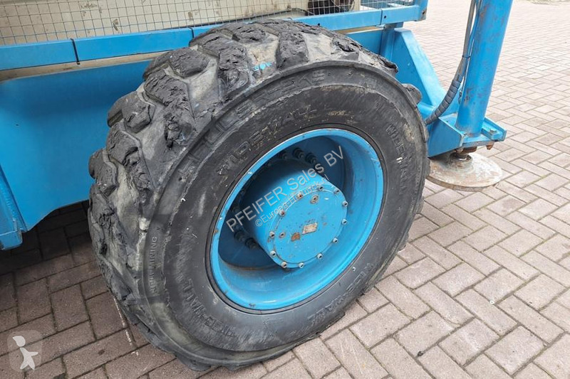 منصة تلسكوبية Hollandlift Megastar G-300DL30/S...