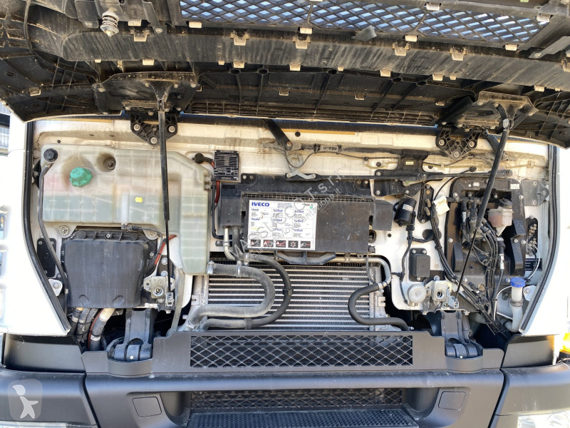 منصة تلسكوبية Iveco 310 EEV