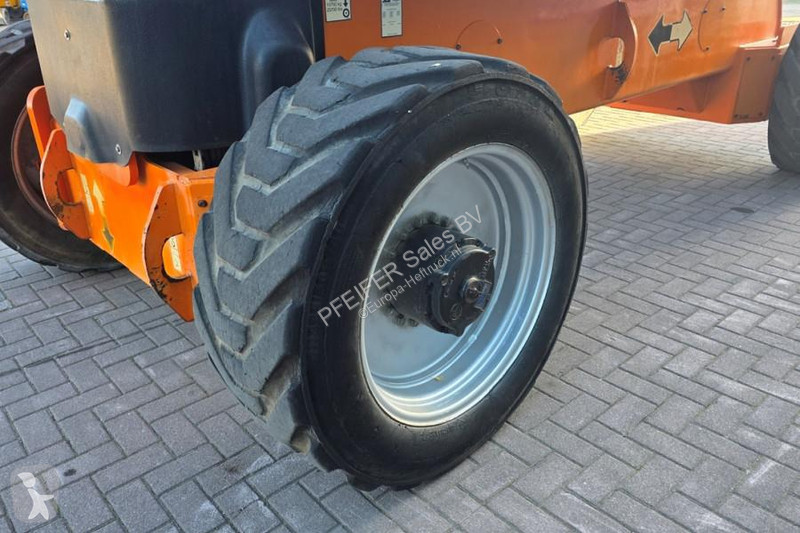 منصة تلسكوبية JLG Diesel, 4x4x4 Drive, 40.1m...