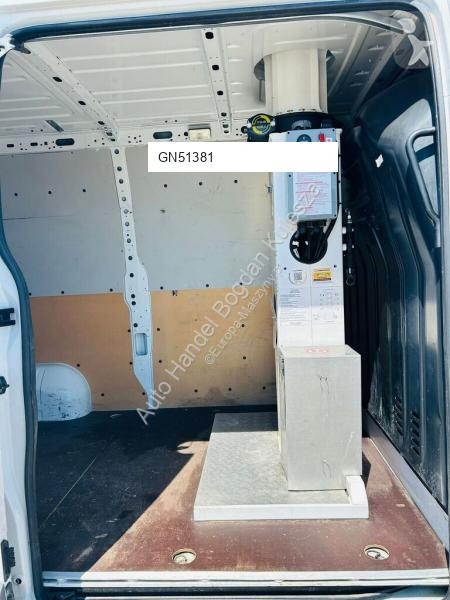 Lift Renault 121ft