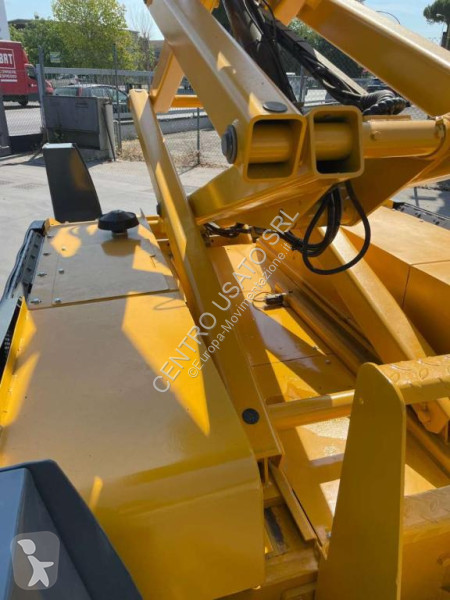 منصة تلسكوبية Haulotte 12DX