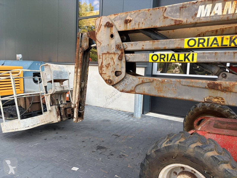 Plataforma elevadora Manitou