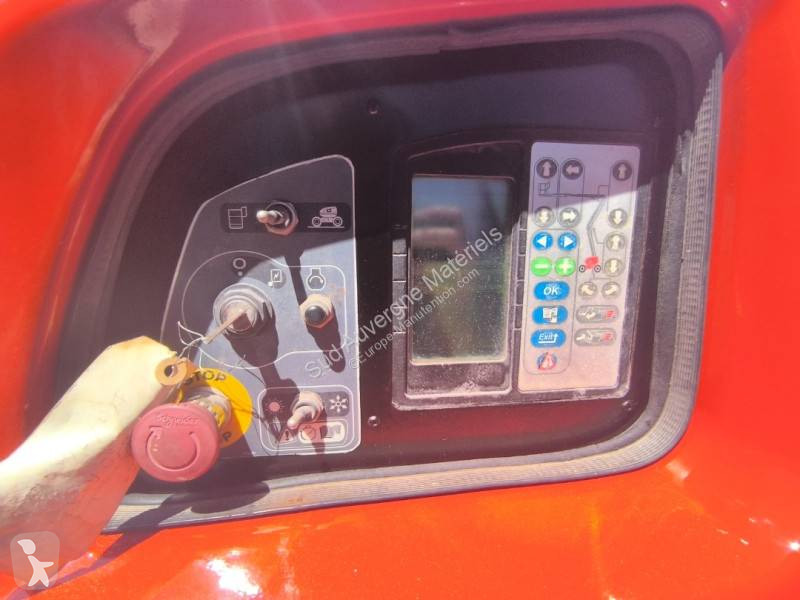 Автовышка Manitou