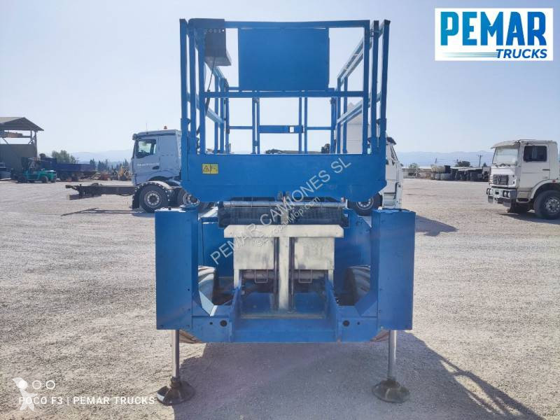 منصة تلسكوبية Genie GS3268RT