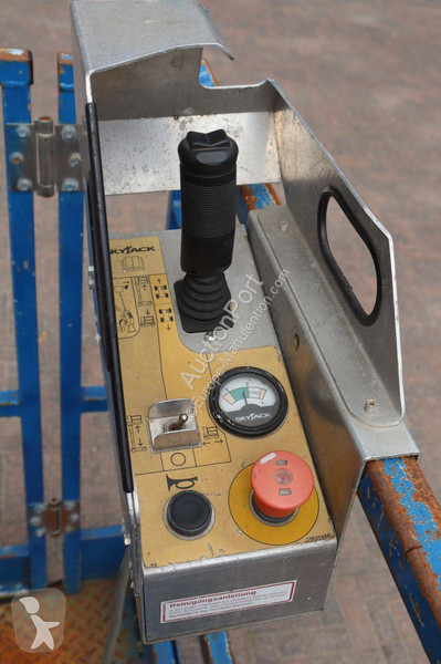 Plataforma elevadora Skyjack SJ12