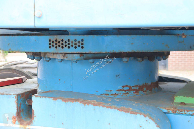 Plataforma elevadora Aichi SP18A