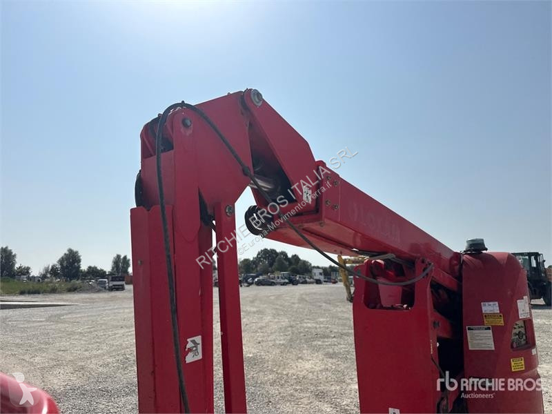 Plataforma elevadora Manitou 120 AETJC 2...