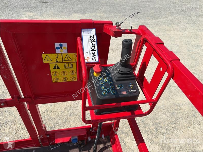 Автовишка Magni 4x4 Electric Scissor Lift (Unused)