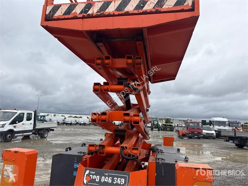 Emelőkosár Iteco IT12180DE Scissor Lift