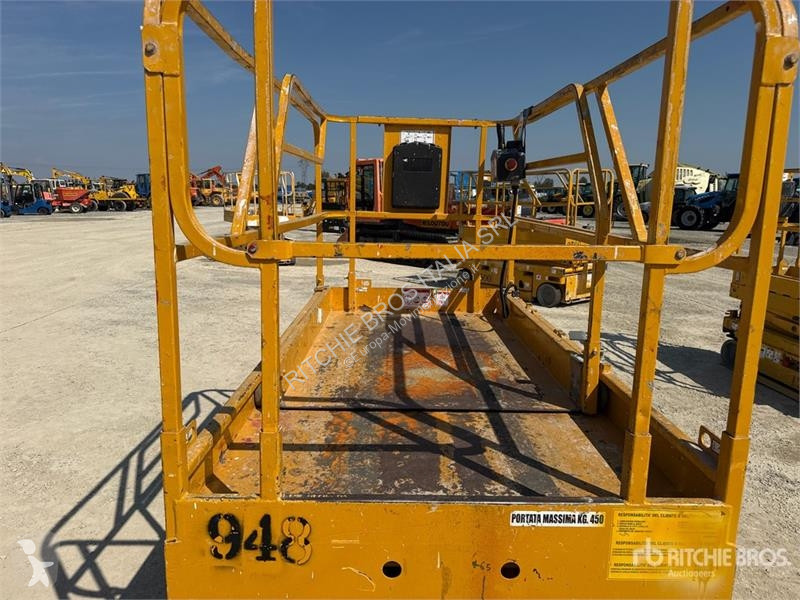 Emelőkosár Haulotte 8W Electric Scissor Lift