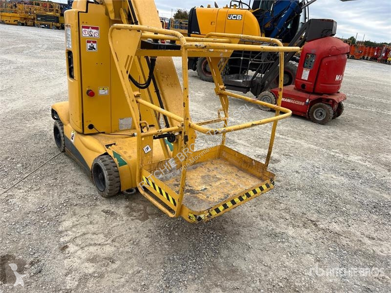 Plataforma elevadora Haulotte Vertical Mast Lift