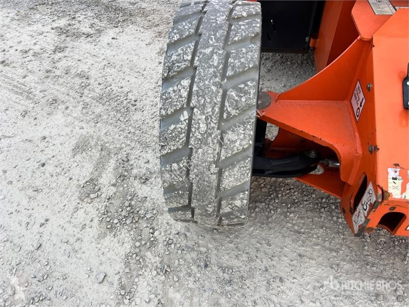 Plataforma elevadora JLG 450AJ  Electric...